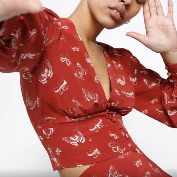 Realisation Par Kaia Top Red Butterfly Size XS - Picture 4 of 12
